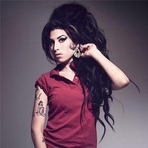 Amy Winehouse quiere adoptar un niño Amy Winehouse quiere adoptar un niño