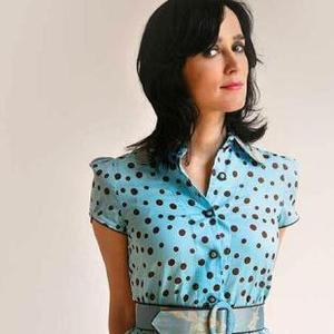 Julieta Venegas, demandada por su ex bajista Julieta Venegas, demandada por su ex bajista