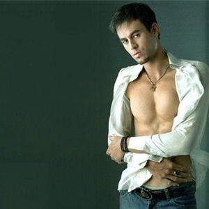 Enrique Iglesias vuelve a llevarse el oro en la lista de Superventas Enrique Iglesias vuelve a llevarse el oro en la lista de Superventas