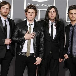 Coros góspel en Radioactive, lo nuevo de Kings of Leon Coros góspel en Radioactive, lo nuevo de Kings of Leon