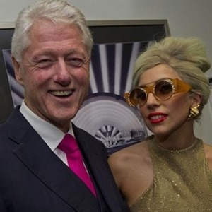 Lady Gaga hace de Marilyn Monroe para Clinton Lady Gaga hace de Marilyn Monroe para Clinton
