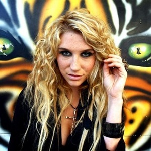 Ke$ha pierde el control en el estudio Ke$ha pierde el control en el estudio