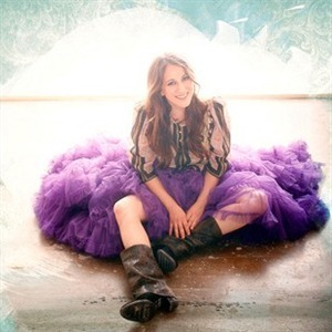 Mai Meneses trabaja en su segundo álbum en solitario Mai Meneses trabaja en su segundo álbum en solitario