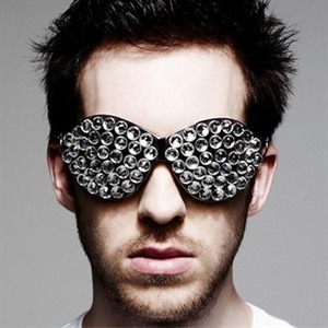 Calvin Harris encabeza el cartel de Ron Desalia 2013 Calvin Harris encabeza el cartel de Ron Desalia 2013