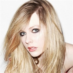 Avril Lavigne versiona a Nickelback, la banda de su novio Avril Lavigne versiona a Nickelback, la banda de su novio