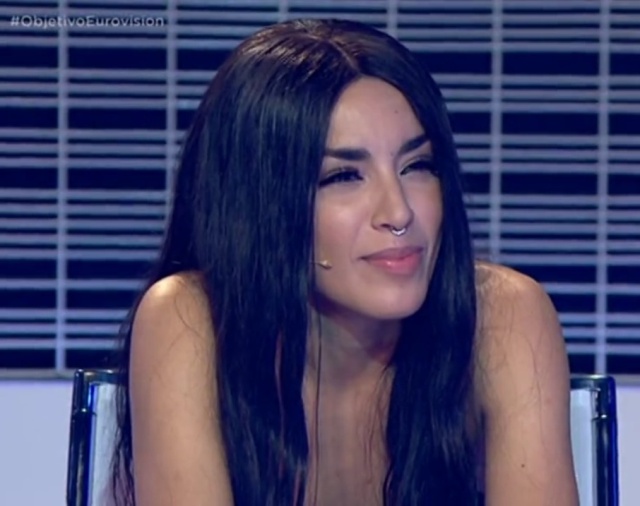 Loreen pasa por chapa y pintura Loreen pasa por chapa y pintura
