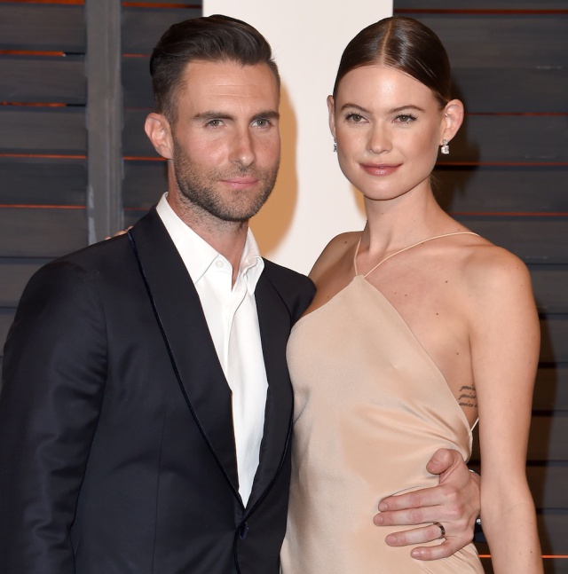 ¿Quién está más embarazado, Adam Levine o su chica? ¿Quién está más embarazado, Adam Levine o su chica?