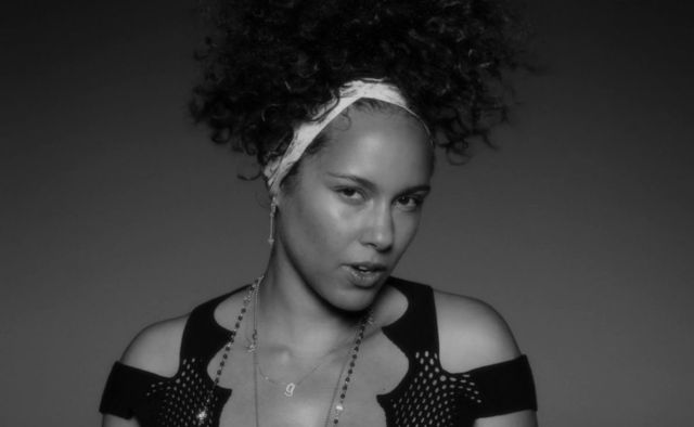 Alicia Keys asegura que nunca más se va a maquillar, ¿qué está pasando? Alicia Keys asegura que nunca más se va a maquillar, ¿qué está pasando?