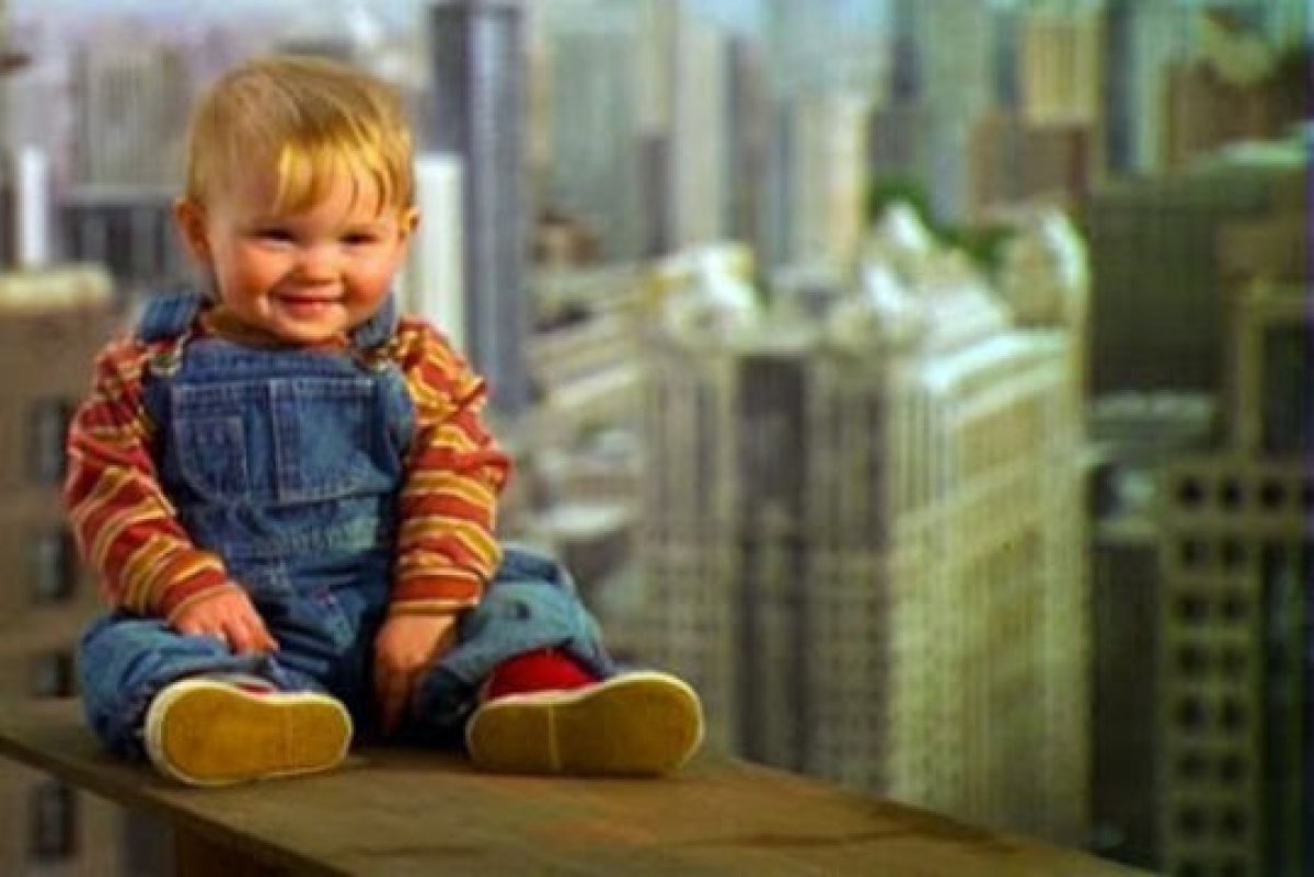 بالصور شاهد الطفل المشاغب لم كبر بطل فيلم Baby's Day out