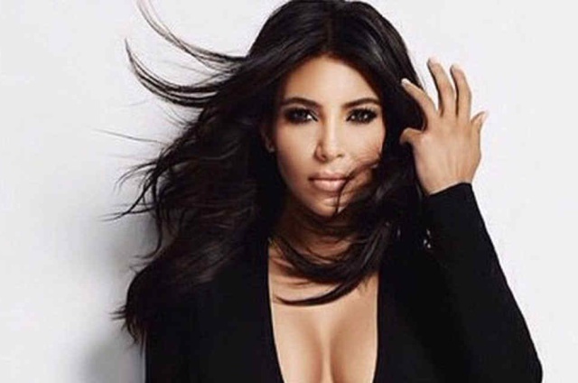 Así ha sido el 'look' de la vuelta de Kim Kardashian Así ha sido el 'look' de la vuelta de Kim Kardashian