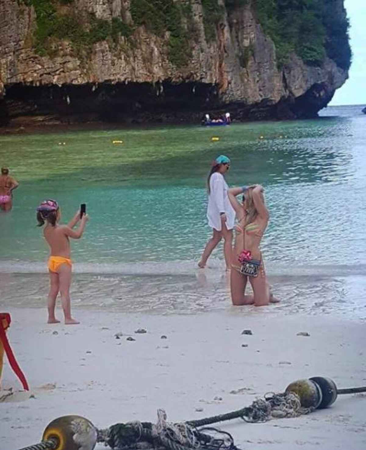 La otra cara de Instagram: las ridículas posturas del fotógrafo La otra cara de Instagram: las ridículas posturas del fotógrafo