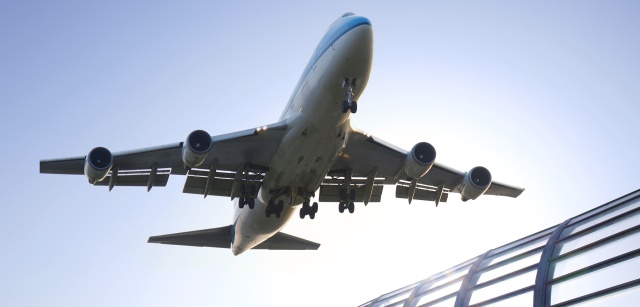 Se quedan dormidos en la torre de control y obligan a un avión a hacer tiempo para poder aterrizar Se quedan dormidos en la torre de control y obligan a un avión a hacer tiempo para poder aterrizar