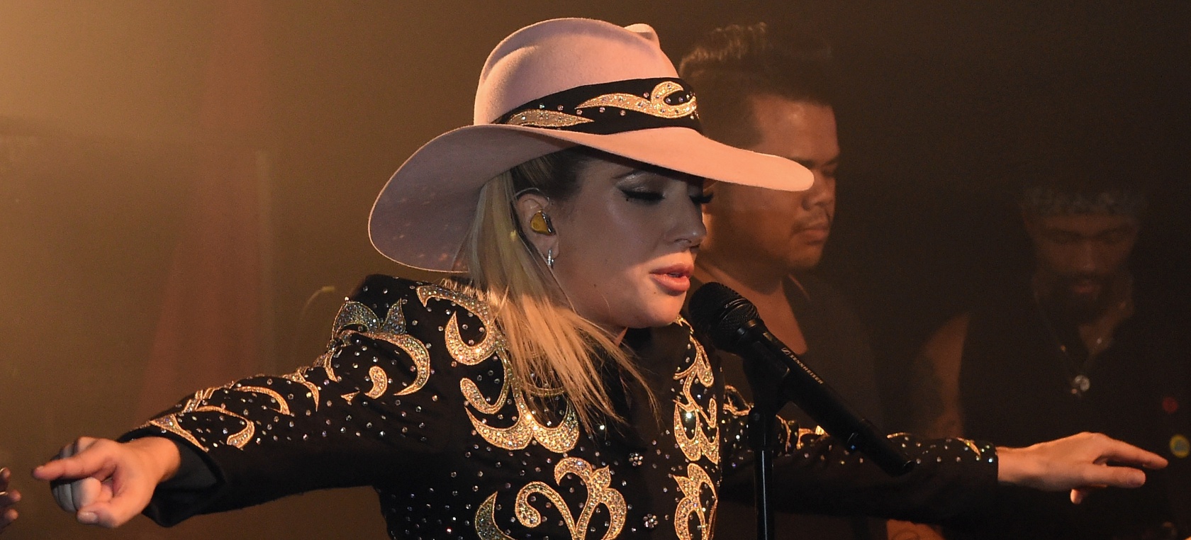 Los “Little Monsters” se pronuncian: ¿qué pasa con ‘Joanne’ de Lady Gaga? Los “Little Monsters” se pronuncian: ¿qué pasa con ‘Joanne’ de Lady Gaga?