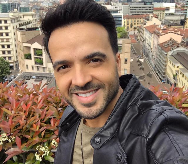 La ex de Luis Fonsi le amarga el éxito de ‘Despacito’ La ex de Luis Fonsi le amarga el éxito de ‘Despacito’