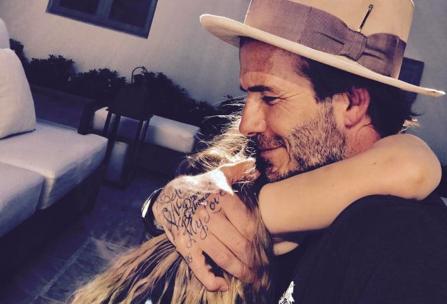 David Beckham tiene pruebas de que tiene la familia perfecta (y no como los BustaPaula) David Beckham tiene pruebas de que tiene la familia perfecta (y no como los BustaPaula)