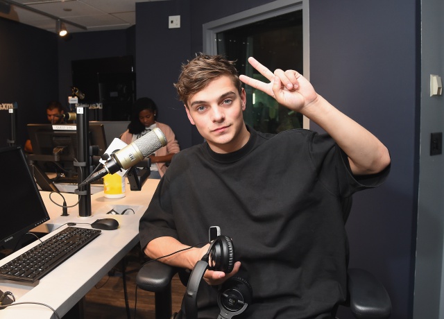 ¡Axwell & Ingrosso gastan una buena broma a Martin Garrix! ¡Axwell & Ingrosso gastan una buena broma a Martin Garrix!