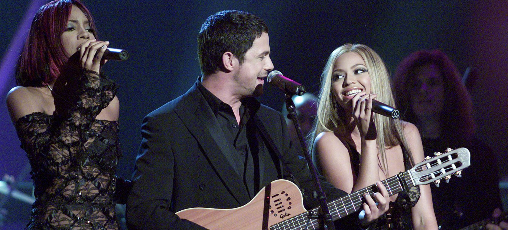 El día que Beyoncé fue corista de Alejandro Sanz en los Grammy El día que Beyoncé fue corista de Alejandro Sanz en los Grammy