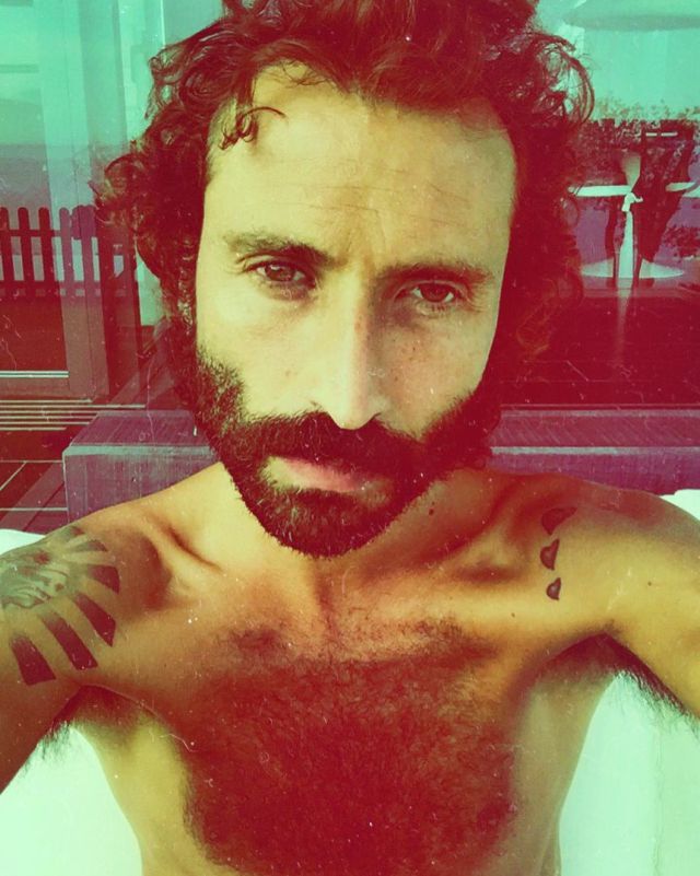 Leiva se vuelve a quedar compuesto y sin novia Leiva se vuelve a quedar compuesto y sin novia