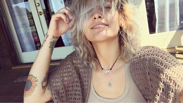 El topless de Paris Jackson está cargado de espiritualidad El topless de Paris Jackson está cargado de espiritualidad