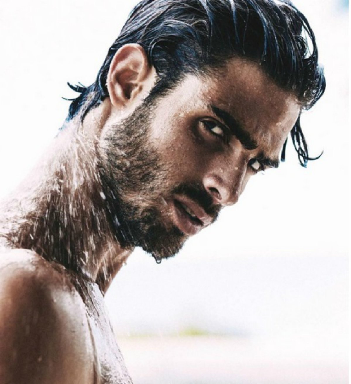 Juan Betancourt: “La gente me prejuzga por ser guapo” Juan Betancourt: “La gente me prejuzga por ser guapo”