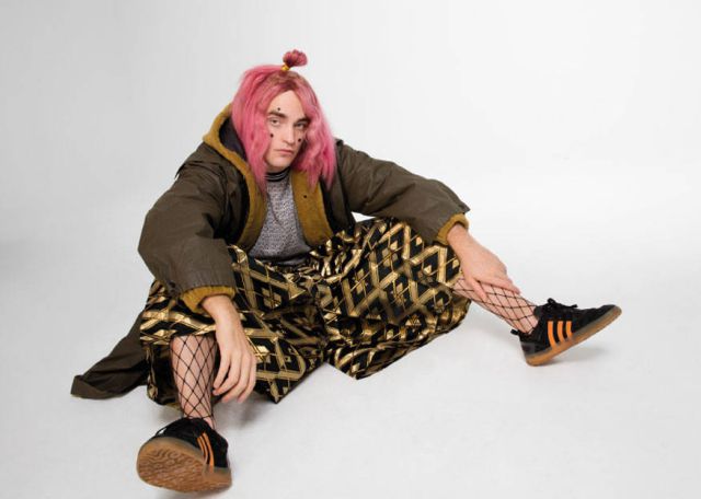 Si pensabas que Robert Pattinson ya no podía sorprenderte… ¡Prepárate! Si pensabas que Robert Pattinson ya no podía sorprenderte… ¡Prepárate!