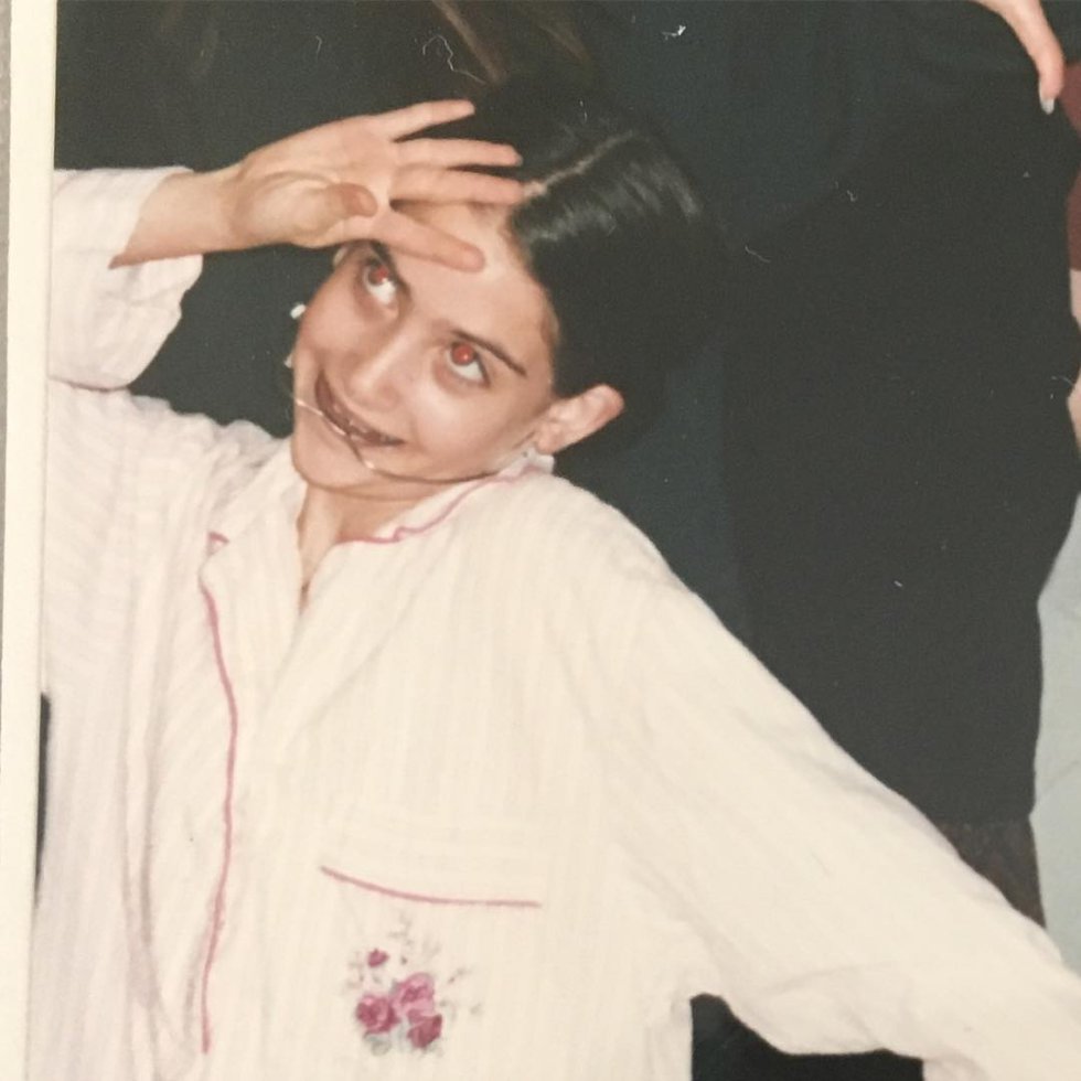 Los famosos inundan las redes con las fotos más vergonzosas de su adolescencia Los famosos inundan las redes con las fotos más vergonzosas de su adolescencia