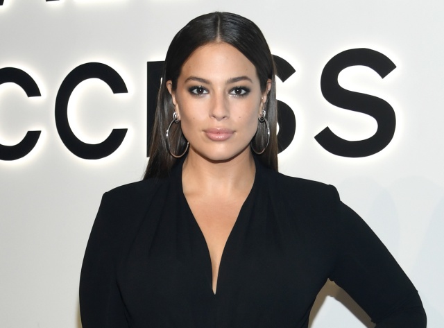 Ashley Graham vuelve a dejar en evidencia a los trols Ashley Graham vuelve a dejar en evidencia a los trols