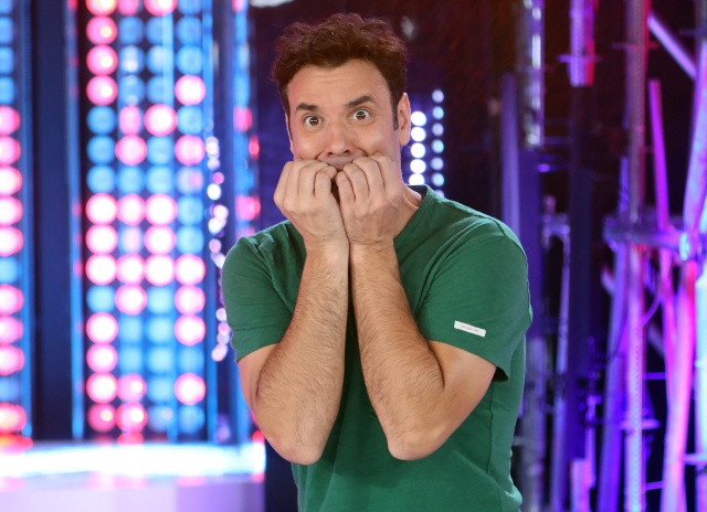 Miquel Fernández, de poli malo en ‘Mar de Plástico’ a favorito de ‘Tu cara me suena’ Miquel Fernández, de poli malo en ‘Mar de Plástico’ a favorito de ‘Tu cara me suena’