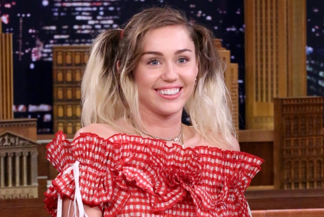 ¿Qué planea Miley Cyrus con Halle Berry y Bon Jovi? ¿Qué planea Miley Cyrus con Halle Berry y Bon Jovi?