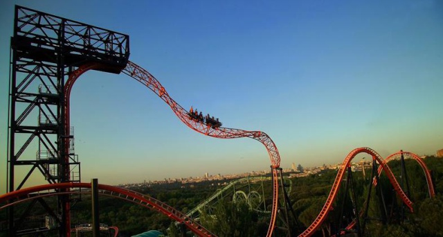 Bases legales LOS40 y el Parque de Atracciones con cena Bases legales LOS40 y el Parque de Atracciones con cena