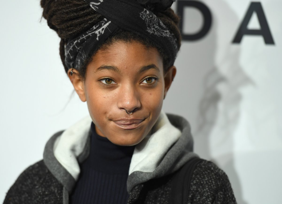 Willow Smith le da la vuelta a su estilo para lanzar nueva música Willow Smith le da la vuelta a su estilo para lanzar nueva música