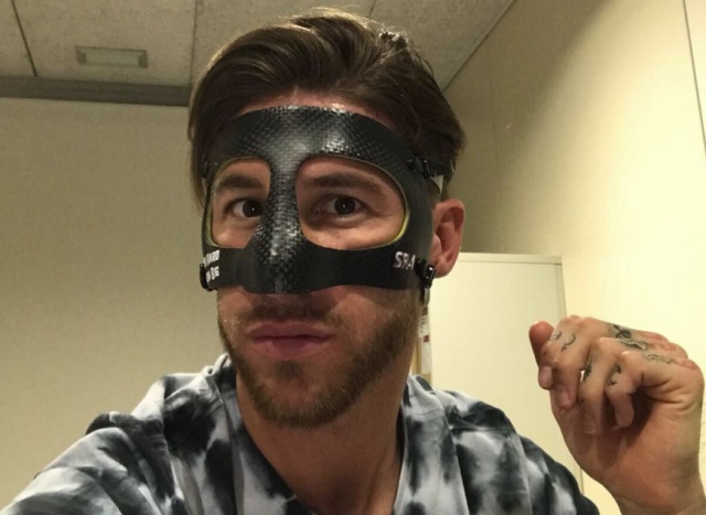 Todo el mundo está haciendo la misma comparación con esta foto de Sergio Ramos Todo el mundo está haciendo la misma comparación con esta foto de Sergio Ramos