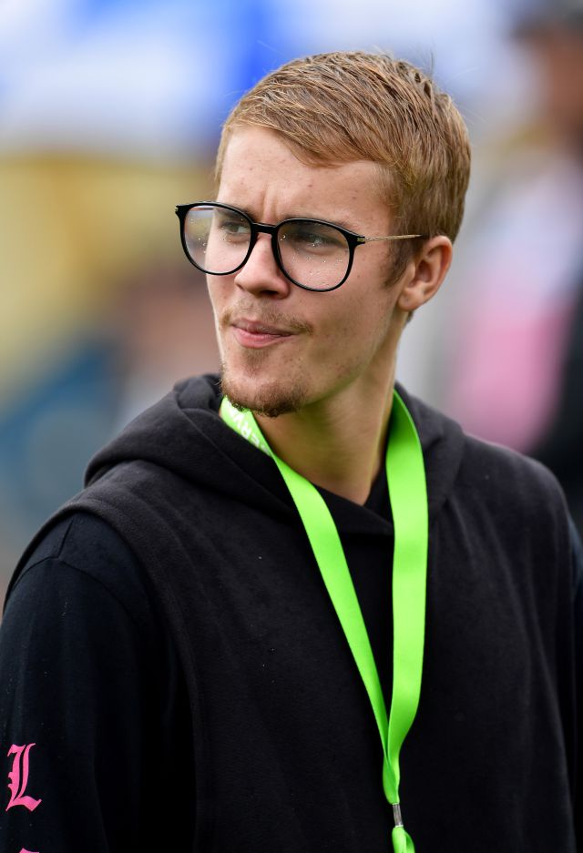Hasta Justin Bieber ha intentado el ‘Invisible Box Challenge’ Hasta Justin Bieber ha intentado el ‘Invisible Box Challenge’