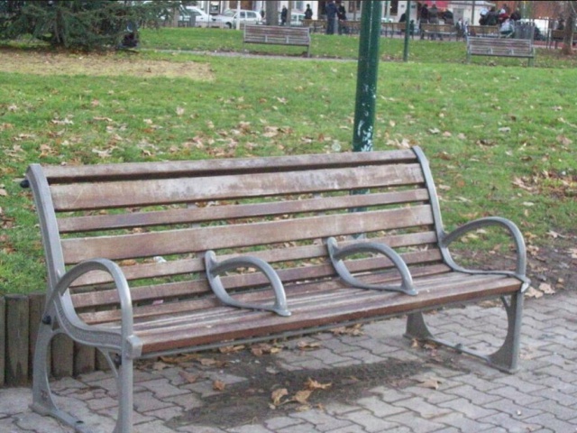 El detalle en este banco que avergüenza al mundo El detalle en este banco que avergüenza al mundo