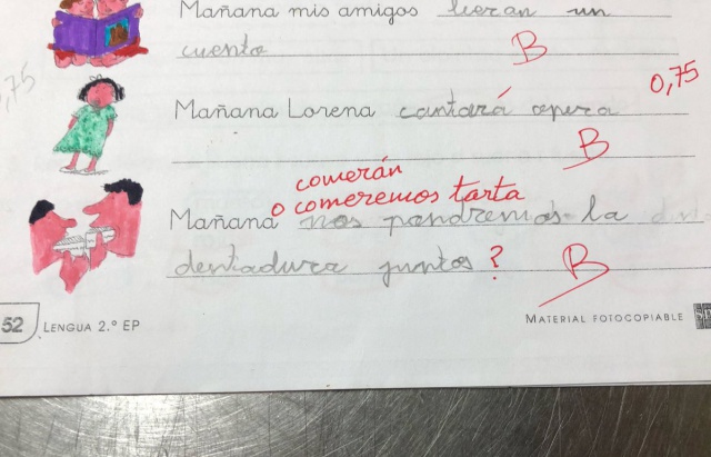 Las correcciones a una alumna desatan la polémica en Twitter Las correcciones a una alumna desatan la polémica en Twitter