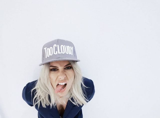 Too Cloudy, la firma de Joel Bosqued que sigue promocionando Blanca Suárez Too Cloudy, la firma de Joel Bosqued que sigue promocionando Blanca Suárez