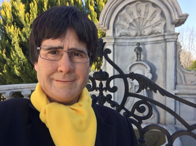 Joaquín Reyes, caracterizado como Puigdemont, casi es arrestado por la Policía Joaquín Reyes, caracterizado como Puigdemont, casi es arrestado por la Policía