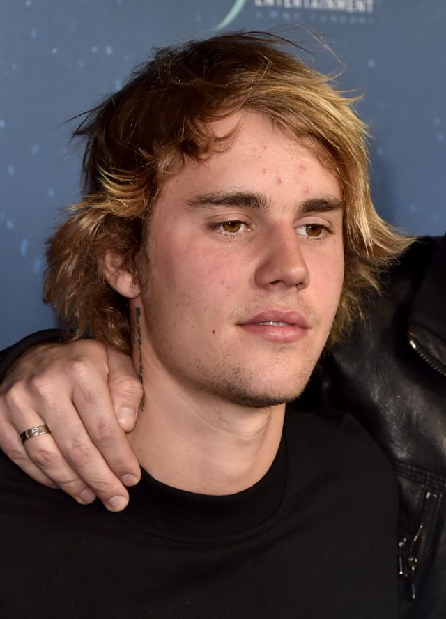 Justin Bieber comenzó en youtube y ha vuelto a sus orígenes Justin Bieber comenzó en youtube y ha vuelto a sus orígenes