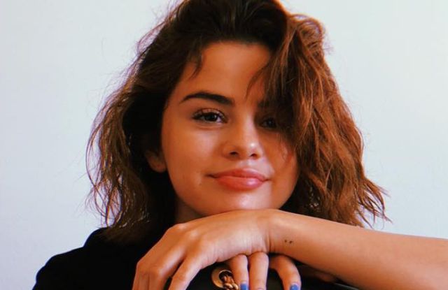 Selena Gomez se rapa la cabeza Selena Gomez se rapa la cabeza