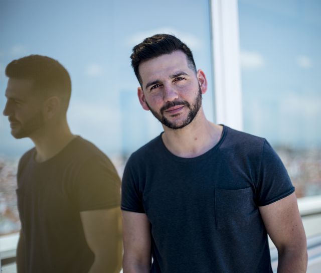 Fran Perea nos cuenta los detalles de su vuelta a la música (gracias a ‘Los Serrano’) Fran Perea nos cuenta los detalles de su vuelta a la música (gracias a ‘Los Serrano’)