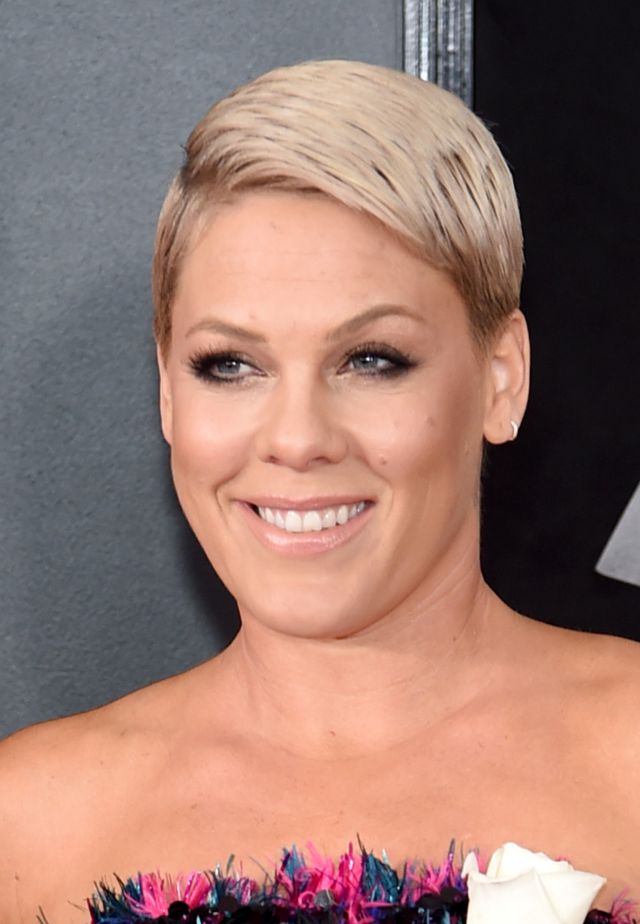 P!nk lanza un buen zasca al troll que la llama ‘vieja’ P!nk lanza un buen zasca al troll que la llama ‘vieja’
