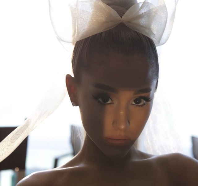 Ariana Grande revela el mensaje que hay detrás del nombre de su nuevo disco Ariana Grande revela el mensaje que hay detrás del nombre de su nuevo disco