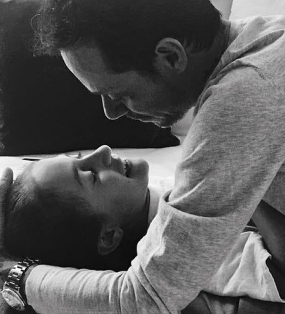 Del misterioso biberón de Selena Gomez al reencuentro de Chenoa y David DeMaría Del misterioso biberón de Selena Gomez al reencuentro de Chenoa y David DeMaría