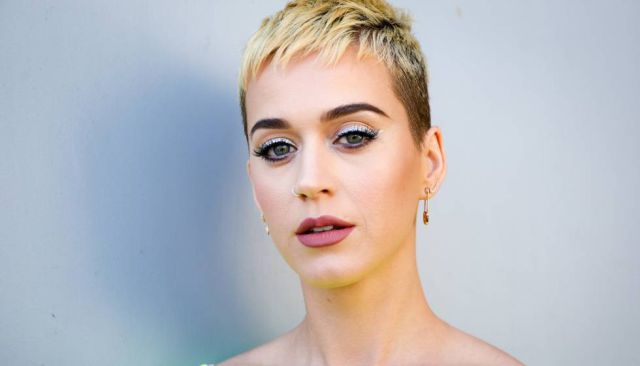 Katy Perry se inspira en ‘Los Juegos del Hambre’ con este look Katy Perry se inspira en ‘Los Juegos del Hambre’ con este look