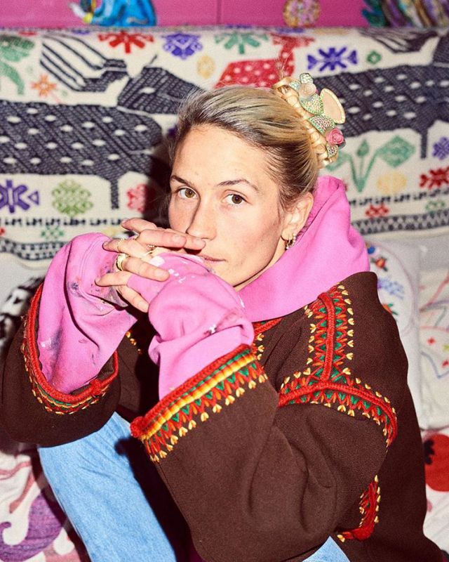 Emma Leth, la actriz de la que todo el mundo habla no por su trabajo sino por su look de boda Emma Leth, la actriz de la que todo el mundo habla no por su trabajo sino por su look de boda