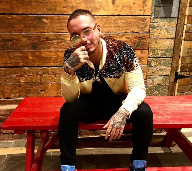 Rihanna consigue intimidar a J Balvin Rihanna consigue intimidar a J Balvin