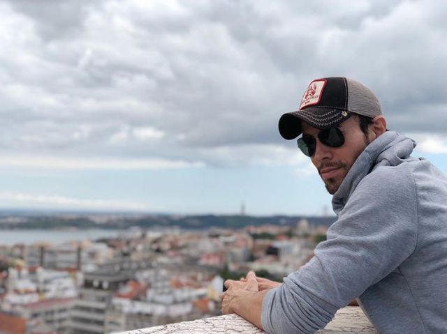 Luis Fonsi, Enrique Iglesias o Iker Casillas hacen lo mismo los domingos Luis Fonsi, Enrique Iglesias o Iker Casillas hacen lo mismo los domingos