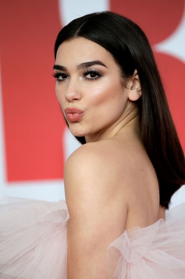 Dua Lipa y J-Hope de BTS también tienen su versión del baile del verano Dua Lipa y J-Hope de BTS también tienen su versión del baile del verano