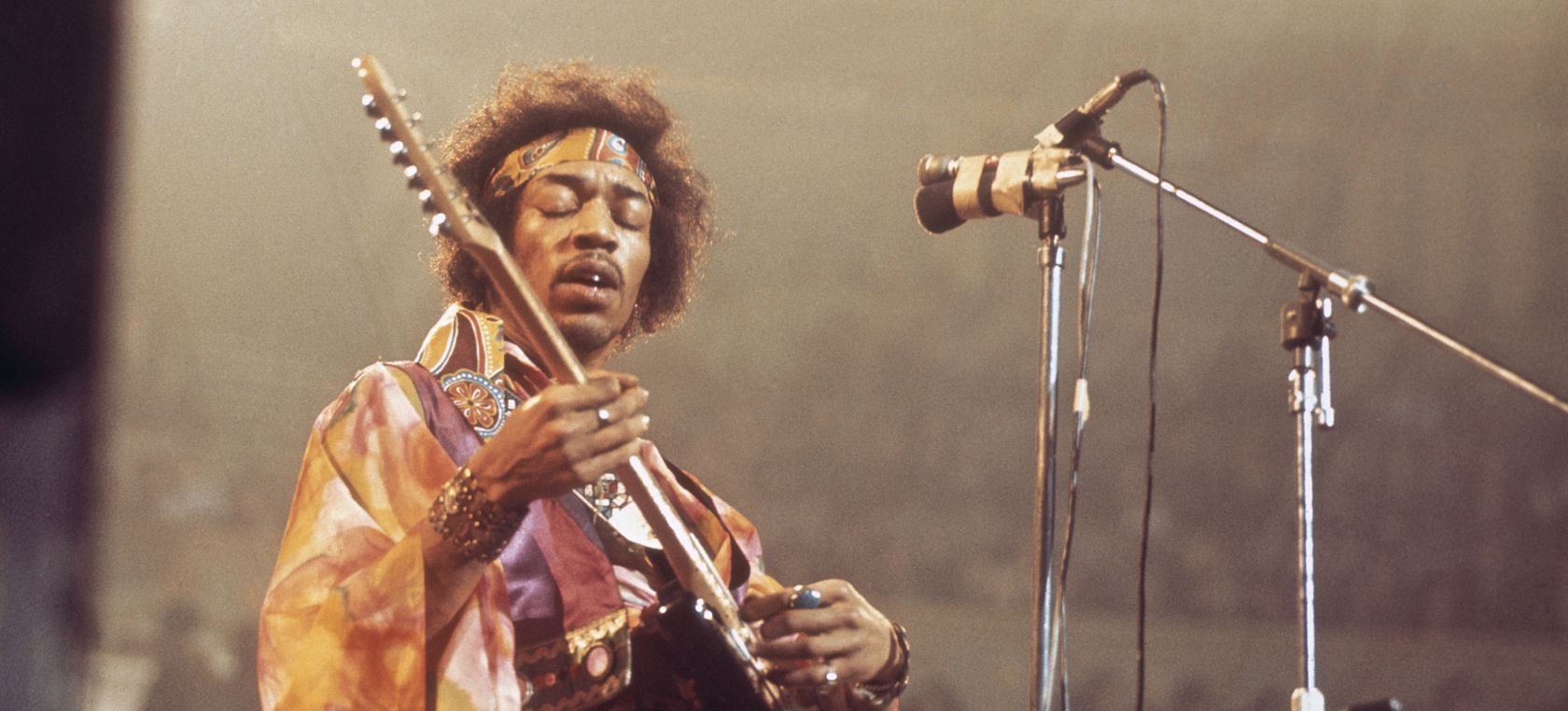 Jimi Hendrix: ocho curiosidades que (quizá) no sabías del mejor guitarrista de la historia Jimi Hendrix: ocho curiosidades que (quizá) no sabías del mejor guitarrista de la historia