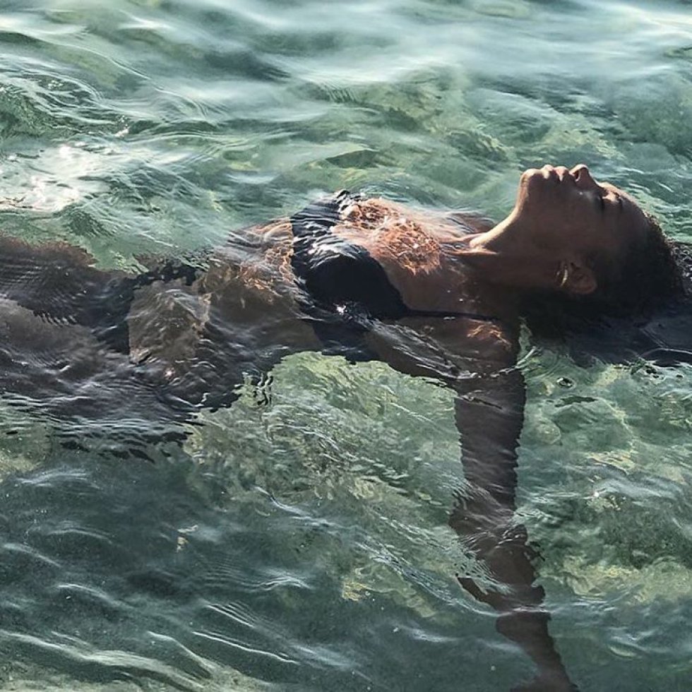 Estas celebs demuestran que septiembre sigue siendo buen mes para lucir bañador Estas celebs demuestran que septiembre sigue siendo buen mes para lucir bañador